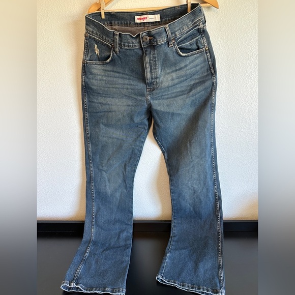 Wrangler Blue Bootcut Jeans - Picture 1 of 6